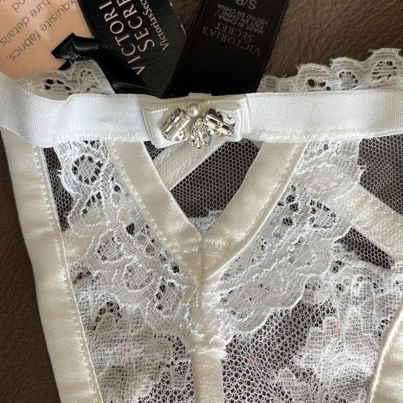 Victoria Secret Designer Panties with real Swarovski elements. - Picture 3 of 4
